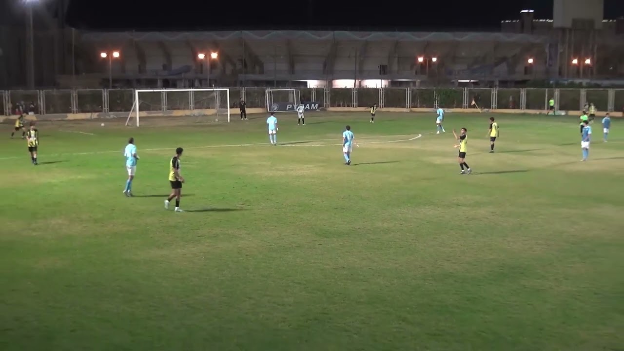 الشوط الاول بيراميدز و المقاولون 2009