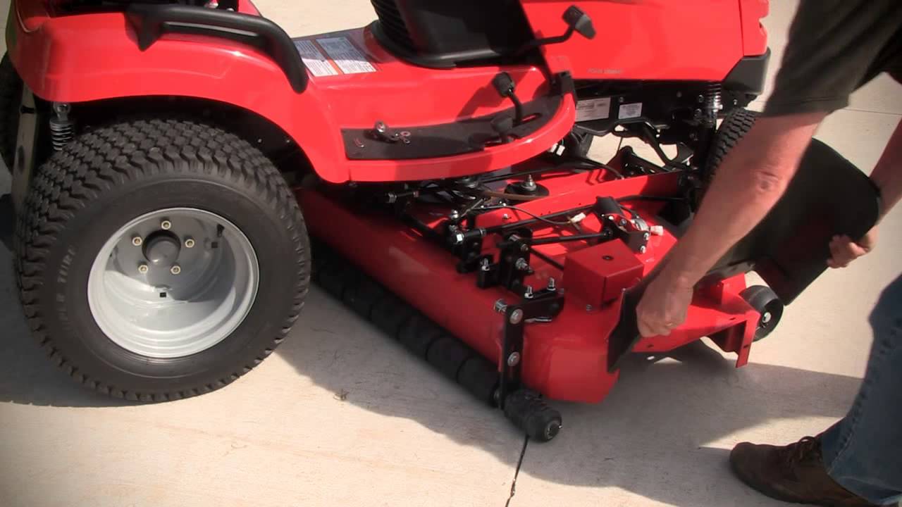 How To: Removing a Mower Deck with Simplicity Quick Hitch&trade;