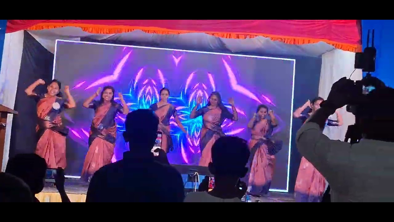 കുട്ടികളെ ദേ  Teachers ന്റെ തകർപ്പൻ  Dance, kallanikkal UPs ALOKA