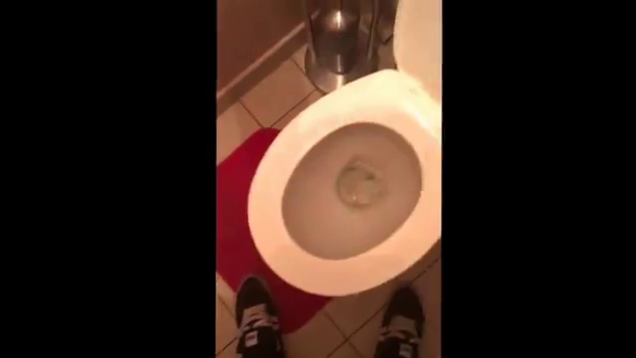 Comment d&eacute;boucher vos WC avec une bouteille d'eau