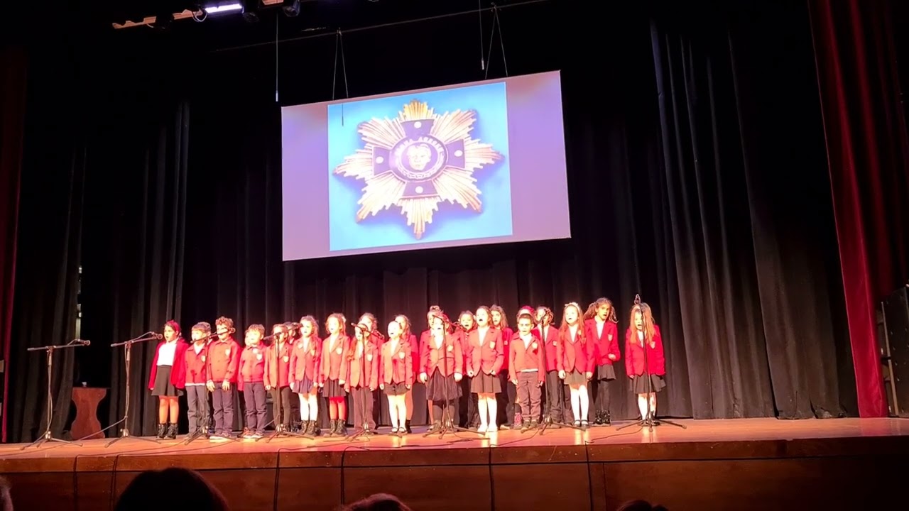 Хор от Начално училище „Васил Левски”