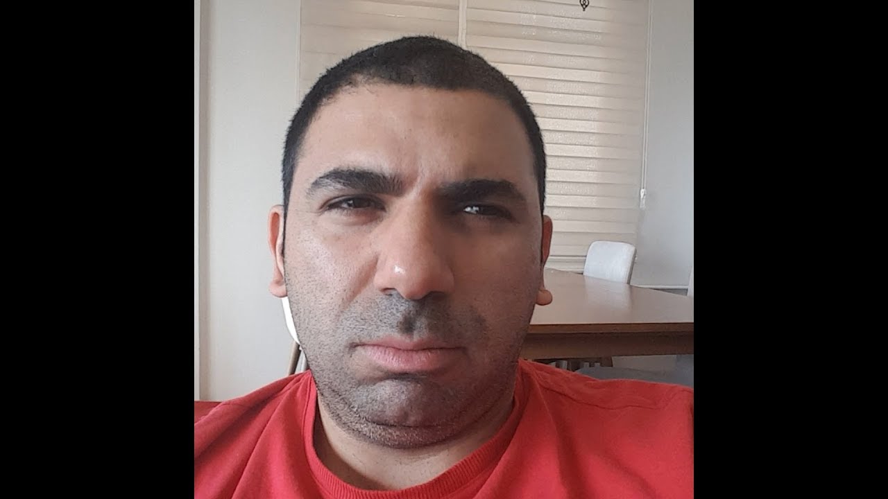 İngilizce'yi Türkçe'ye çevirirken beyni yanan adam