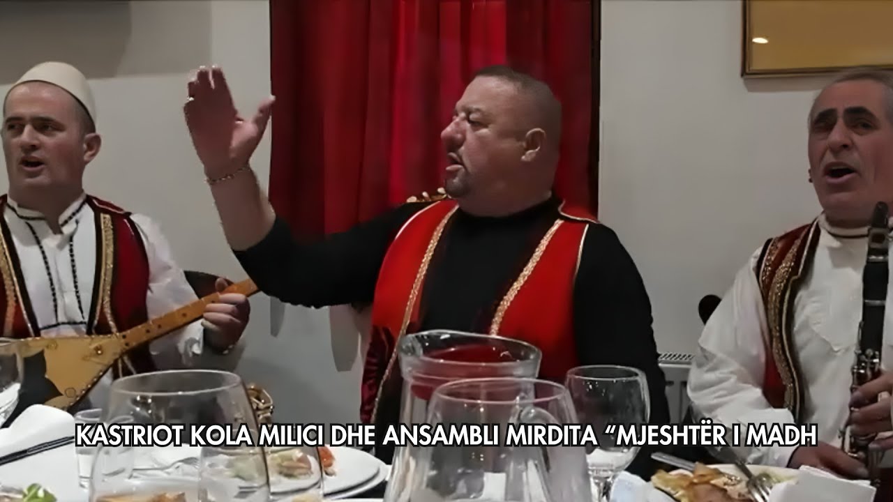 Kastriot Kola live me një pjesë të Ansamblit Mirdita 