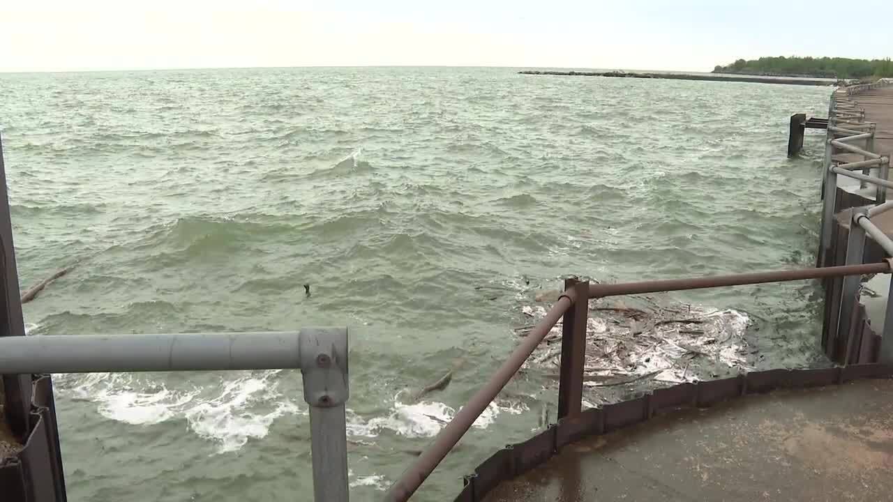 'A miracle': Fishermen rescued from Lake Erie, including 1 who treaded water for hours