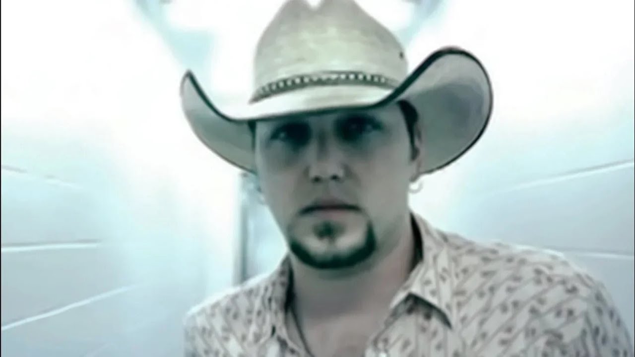 Jason Aldean - She's Country (Official Music Video)
