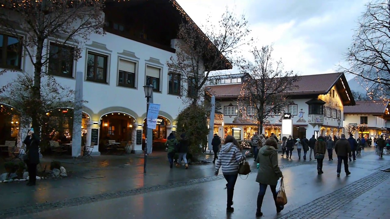 D: Garmisch-Partenkirchen. Bavaria. Sights and Sounds from the City Centre. December 2016