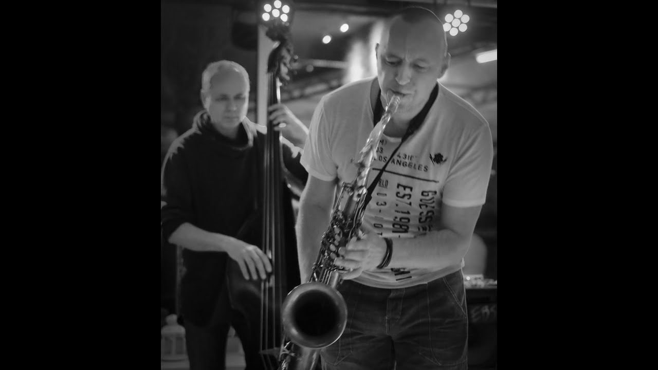 Fools Rush in - Ian Trewhella on Tenor saxophone