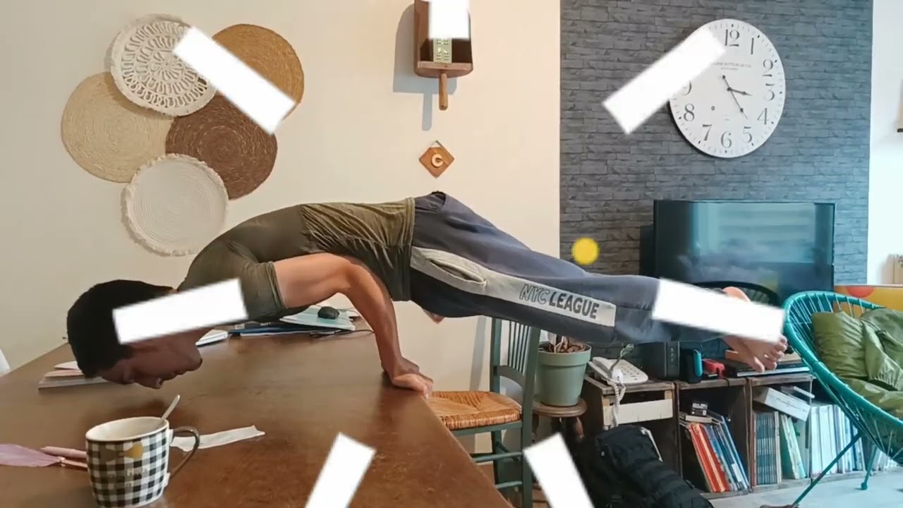 Test de la planche comme à la BSPP mais sur ma table à manger #muscu
