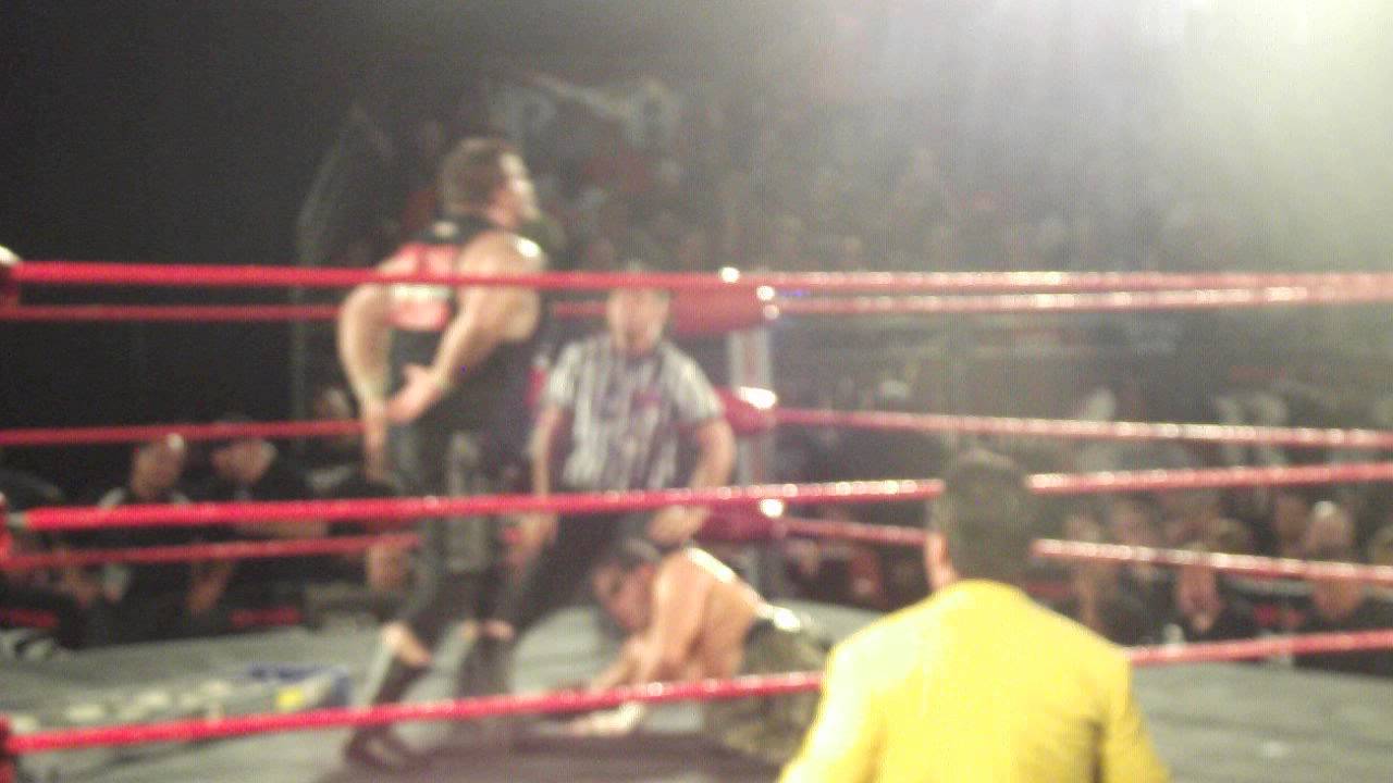 ROH Best In The World 2013 Kevin Steen vs  Matt Hardy