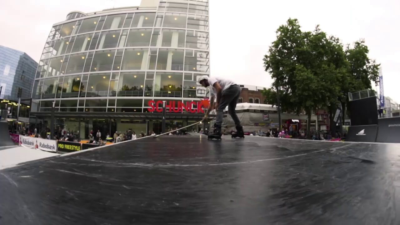 Aggressive inline Pro Freestyle