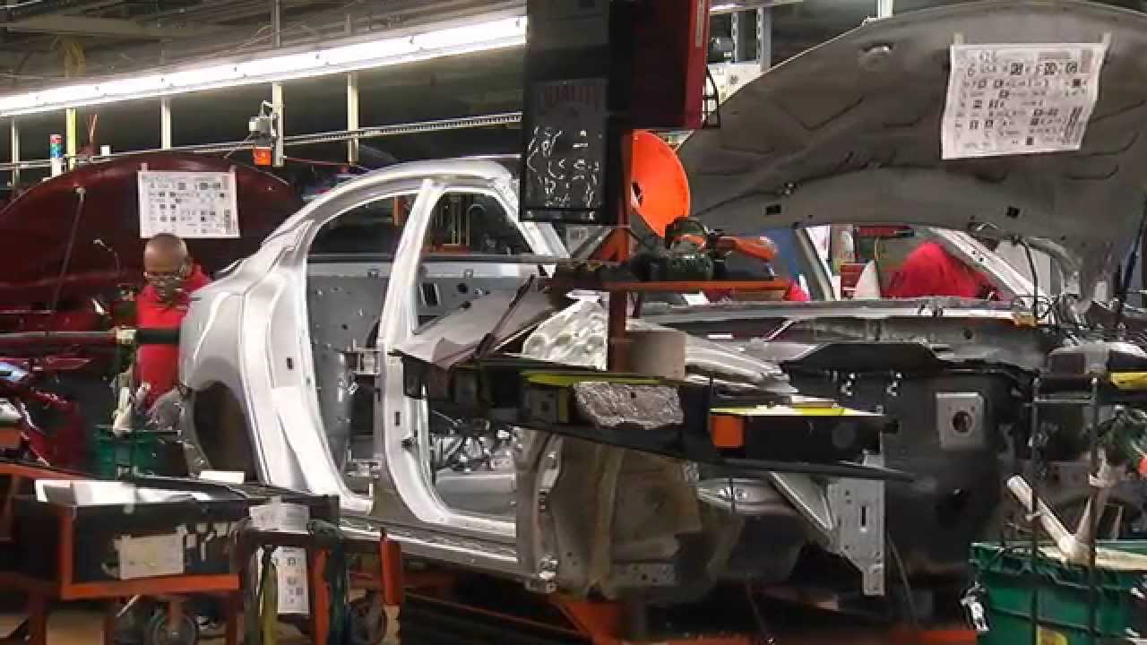 2016 Nissan Maxima Assembly Line
