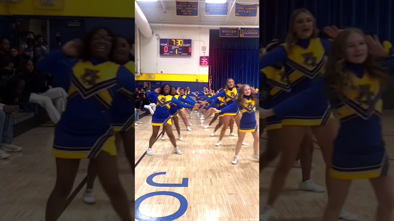 🏀 WHO WANT THE SMOKE 💙💛 #cheer #cheerleading #highschoolbasketball