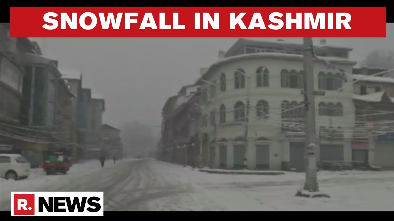Kashmir Witnesses Intense Snowfall For 3 Days, Jammu-Srinagar Highway Blocked