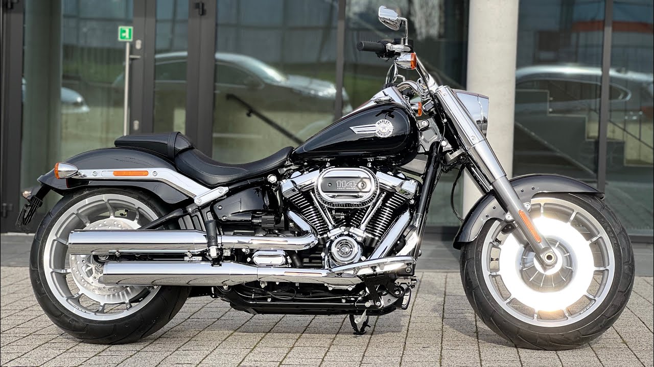 2022 FLFBS Fat Boy 114 Vivid Black
