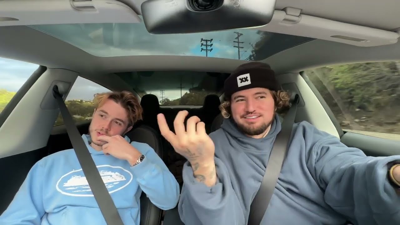 2 BOYS IN LA TRAFFIC