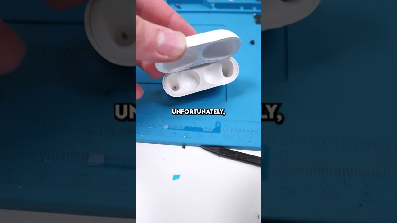 Её кейс AirPods Pro не заряжал наушники 😱😫😰🤬! #Shorts