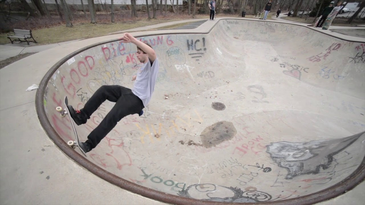 VIDEO Skateboarding in Hudson