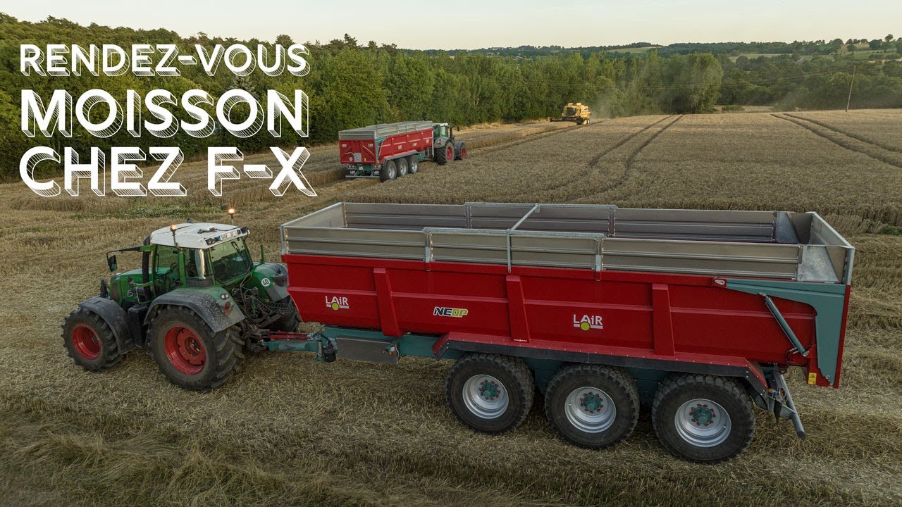 Moisson chez F-X avec ses 2 remorques LAIR 3 essieux