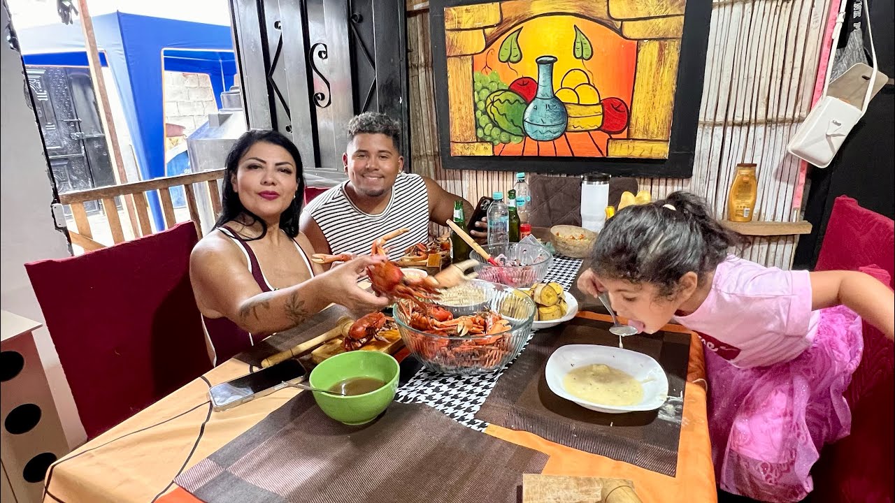 Una cangrejada ecuatoriana para una buena bienvenida😍🦀  #family 