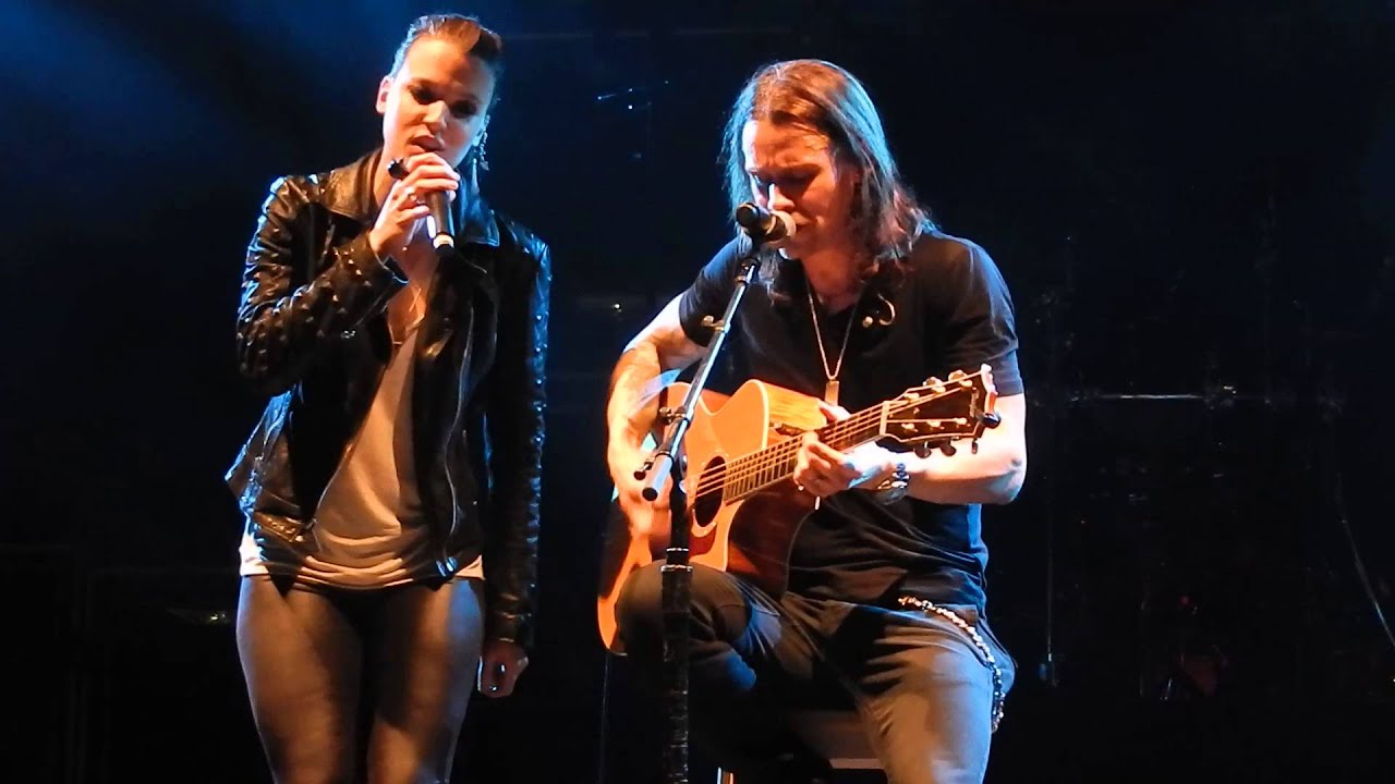 Alter Bridge - Watch over you, with Lzzy Hale, Vienna, 07.11.2013