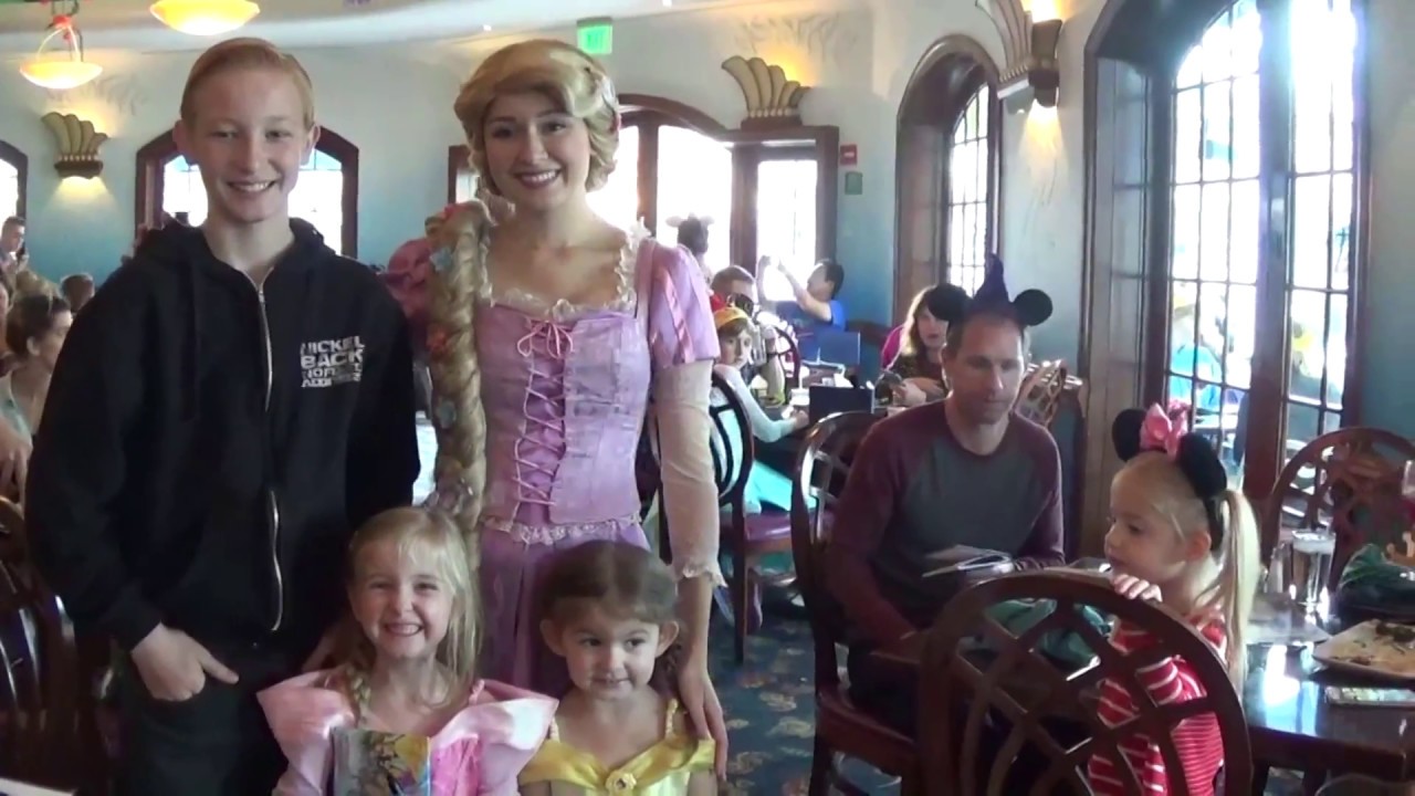 Ariel's Grotto Lunch with the Princesses 2017 DCA Disneyland