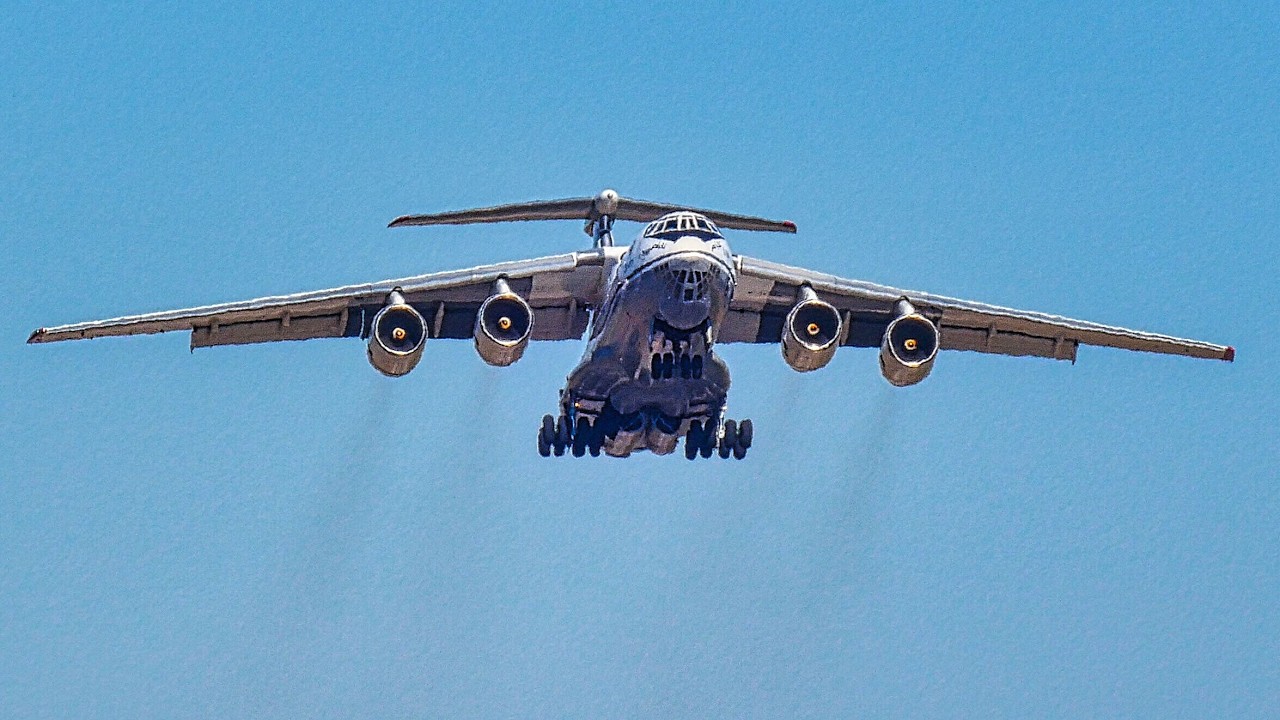 EXTREMELY RARE 🇪🇬 Egypt Air Force Ilyushin IL-76MF OVERHEAD TAKEOFF from Batajnica | 4K