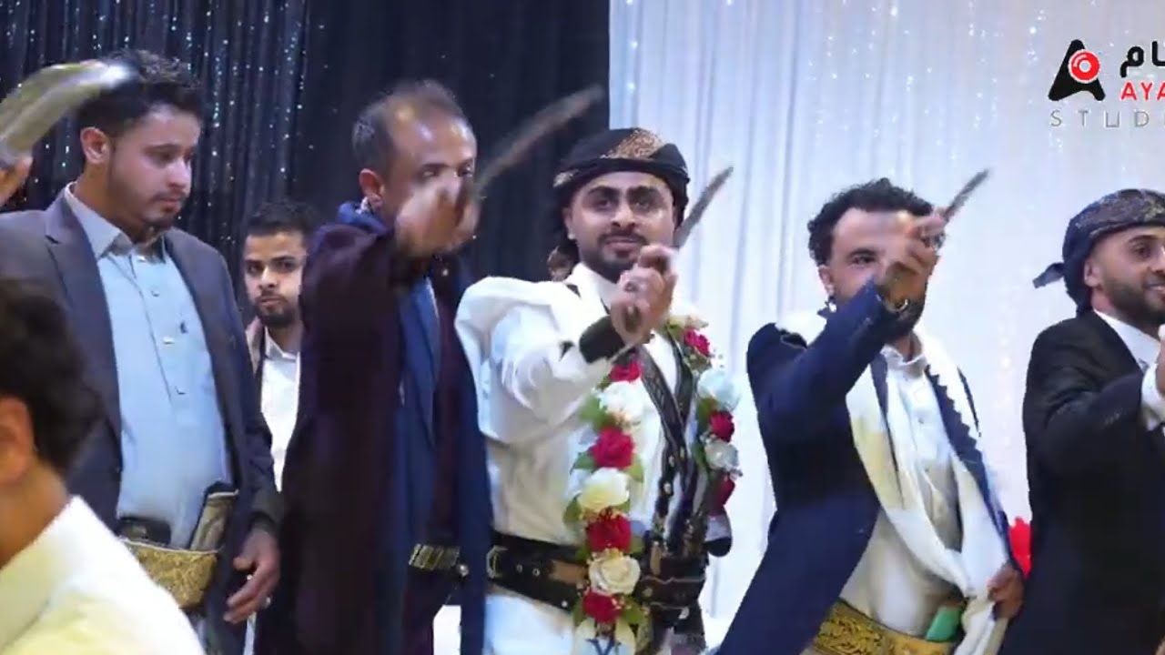 مزمار أب العود في امريكا رقص العريس معا ضيوفه افراح ال النمير