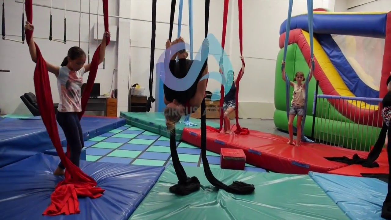 Teen Circus at circus Arts Byron Bay