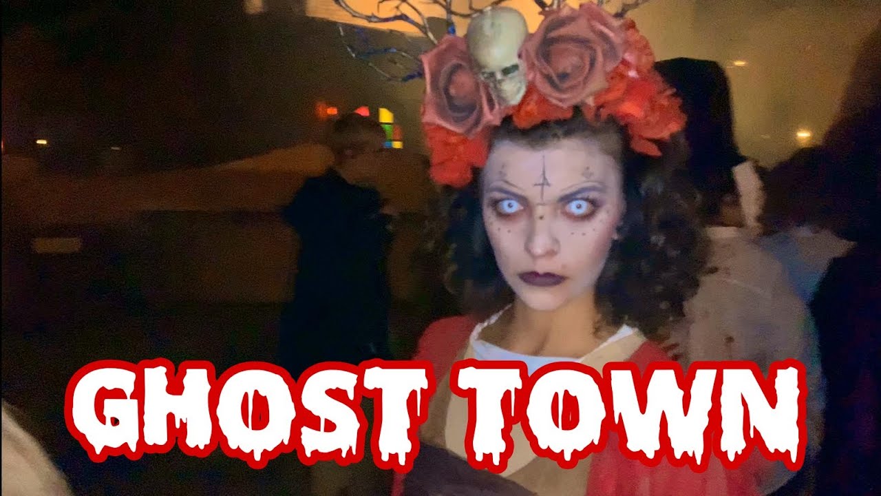[4K] HALLOWEEN PARQUE WARNER 2019 - GHOST TOWN (NIGHT SESSION)