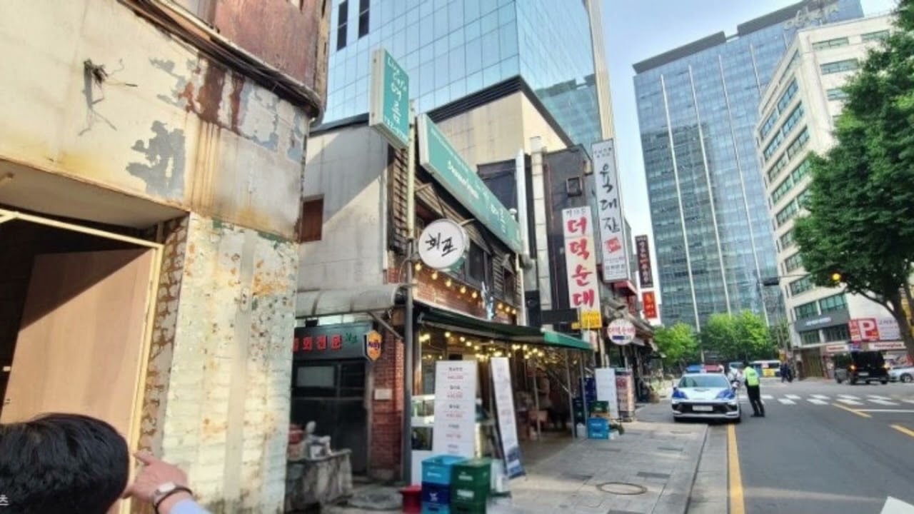 광화문, 봄 여름 가을 겨울 cafe / 각 가게마다 특성이 있던 cafe/광화문에서 잃어버린 시간/그날 밤 우리는 노래였다