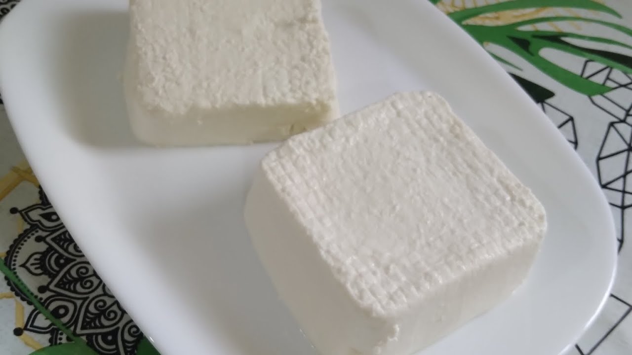 Fromage frais aux herbes de Provence fait maison.