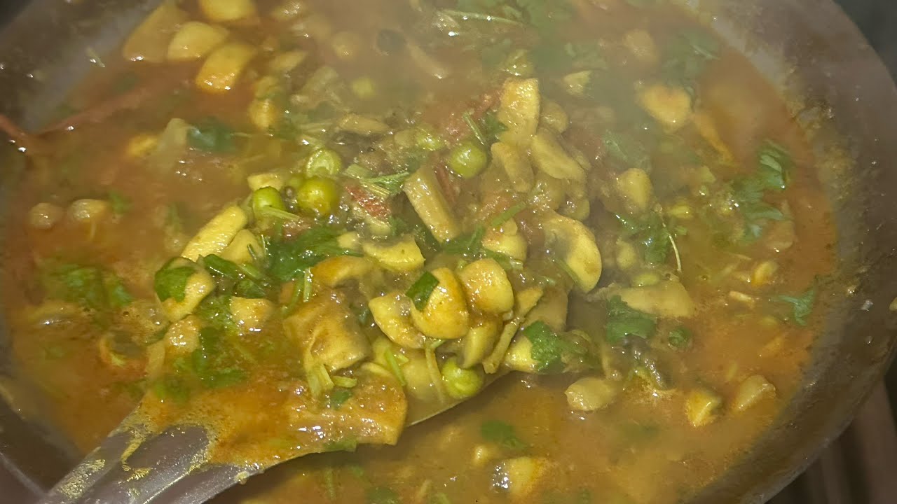 सर्दियों में बनाएं मशरूम मटर की स्वादिष्ट सब्जी#recipe 