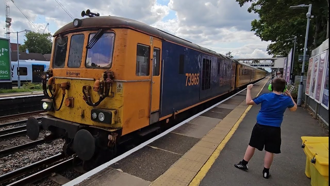 Trains at West Byfleet (Part 1)
