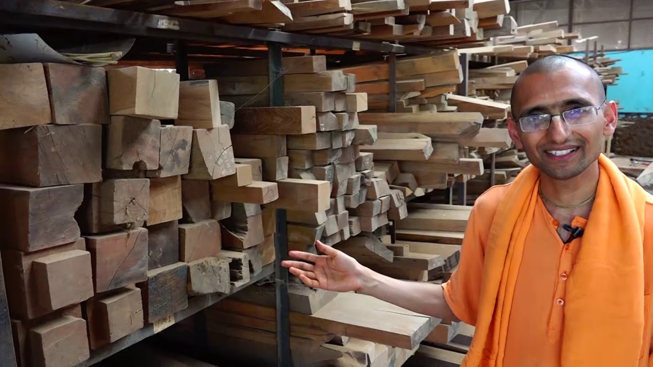 STANDARD OF ISKCON ALTARS AND WORKSHOP TOUR
