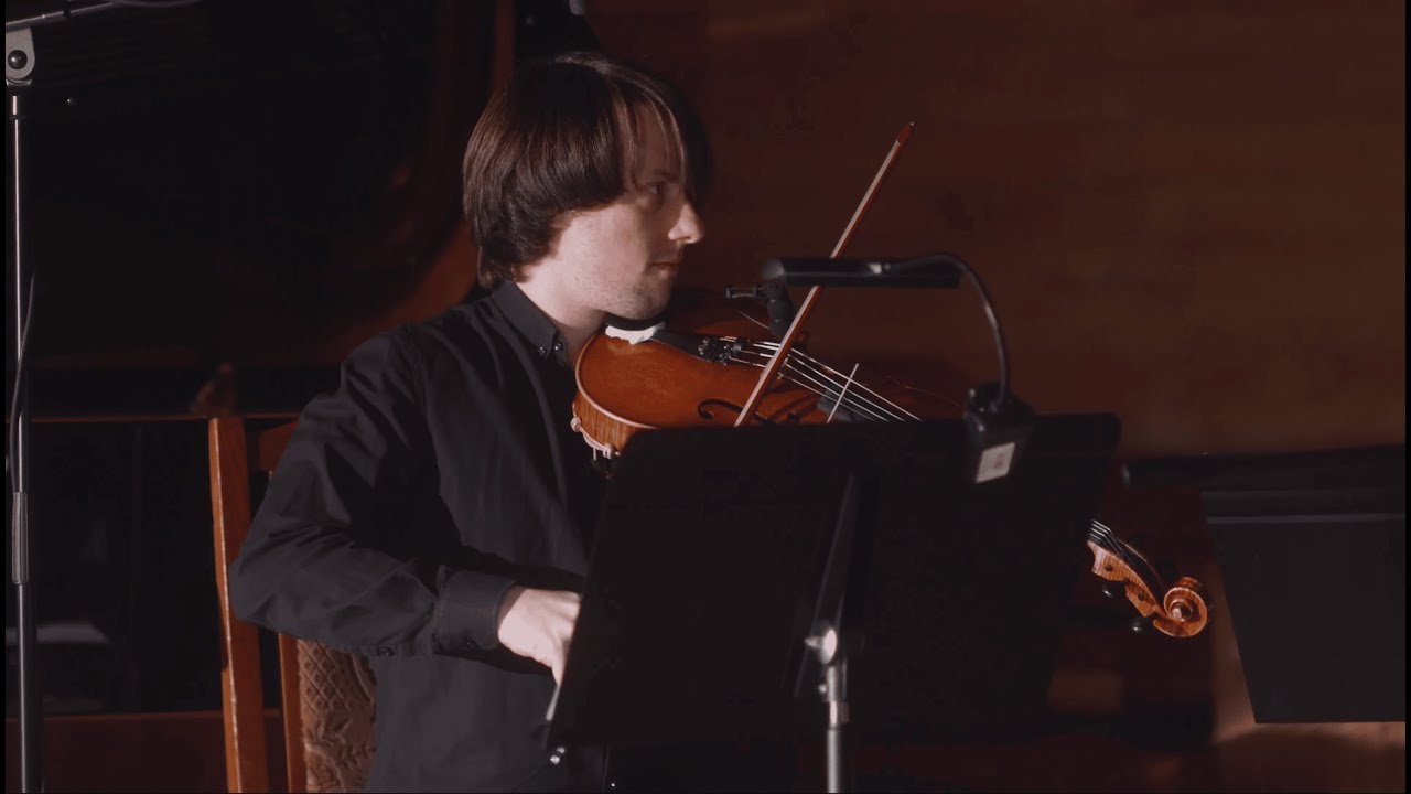 Artur Zagajewski - Finstre, schwarze Riesenfalter töteten der Sonne Glanz” performed LUDZIE Z VEŁNY