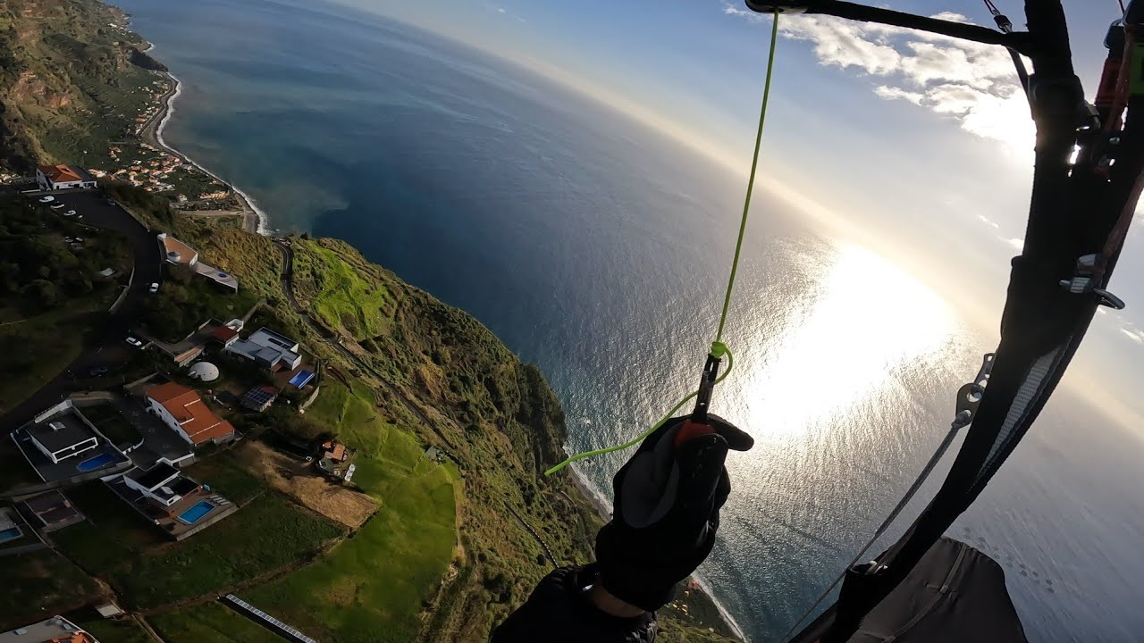 Arco da Calheta, Madeira. Paragliding Portugal 22.12.25