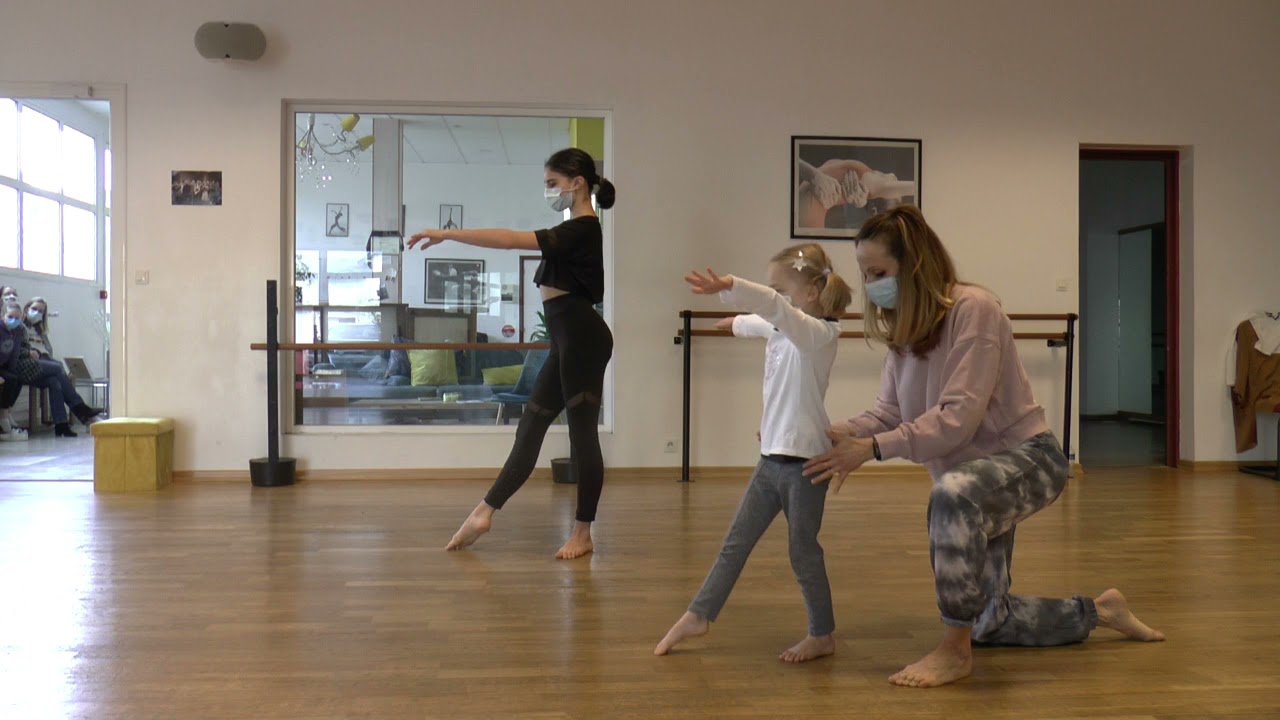 Bienvenue sur la chaîne de l'école de danse SOPHIE BERRA !