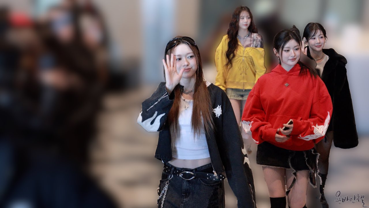 피프티피프티(FIFTY FIFTY)  | 2026 F/W 서울패션위크 에드리엘로스 쇼 퇴근길 | 250207