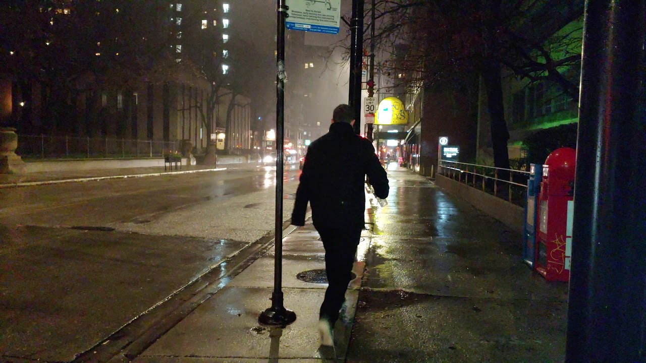 Lakeshore Flood Warning 4K (Chicago)