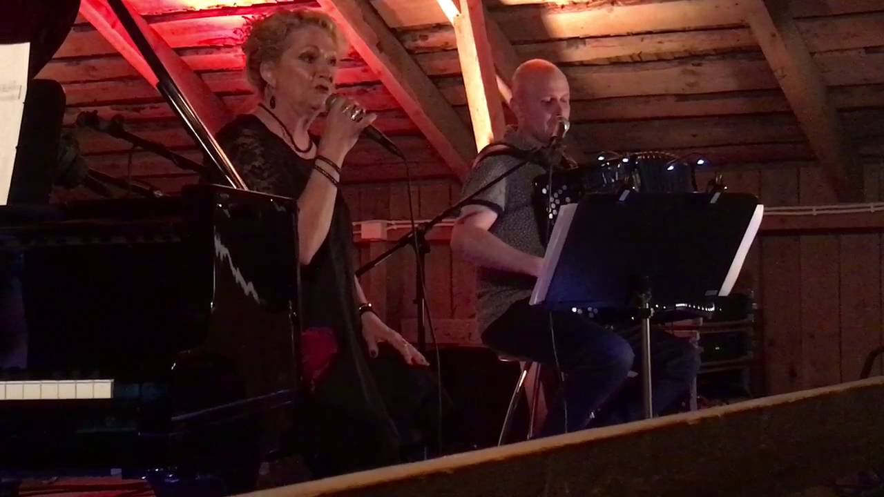 Susanna Haavisto, Anna-Mari Kähärä ja Niko Kumpuvaara Ikaalisissa 2016