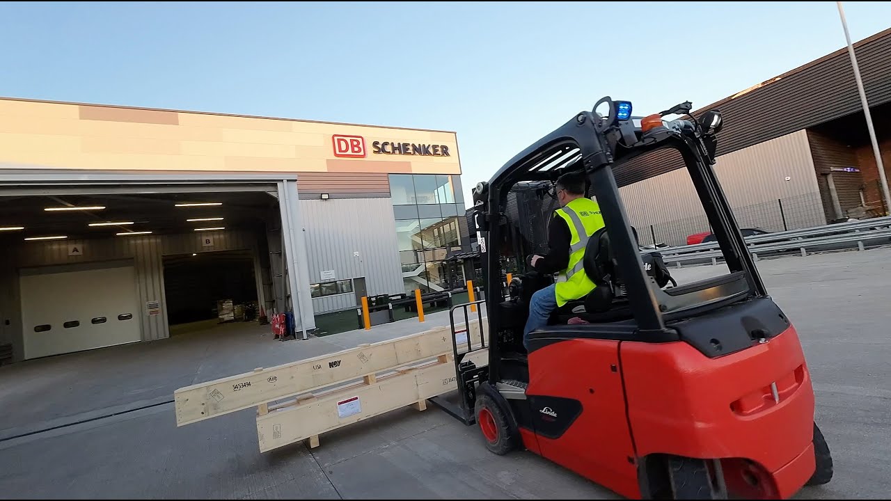 DB Schenker, Trafford Park Warehouse Drone FPV Flythrough DJI Avata and Air 2S