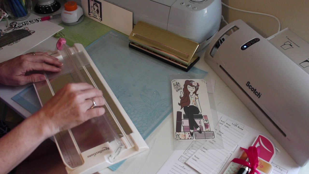 How to make secretarial pockets for your planner