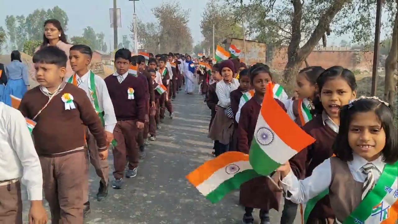 77 वे गणतंत्र दिवस पर बच्चों ने की प्रभात फेरी #school #running #tranding 