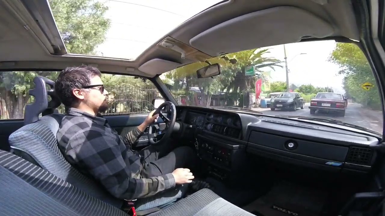 Volvo 240 Turbo Driving Around (red block sound only)