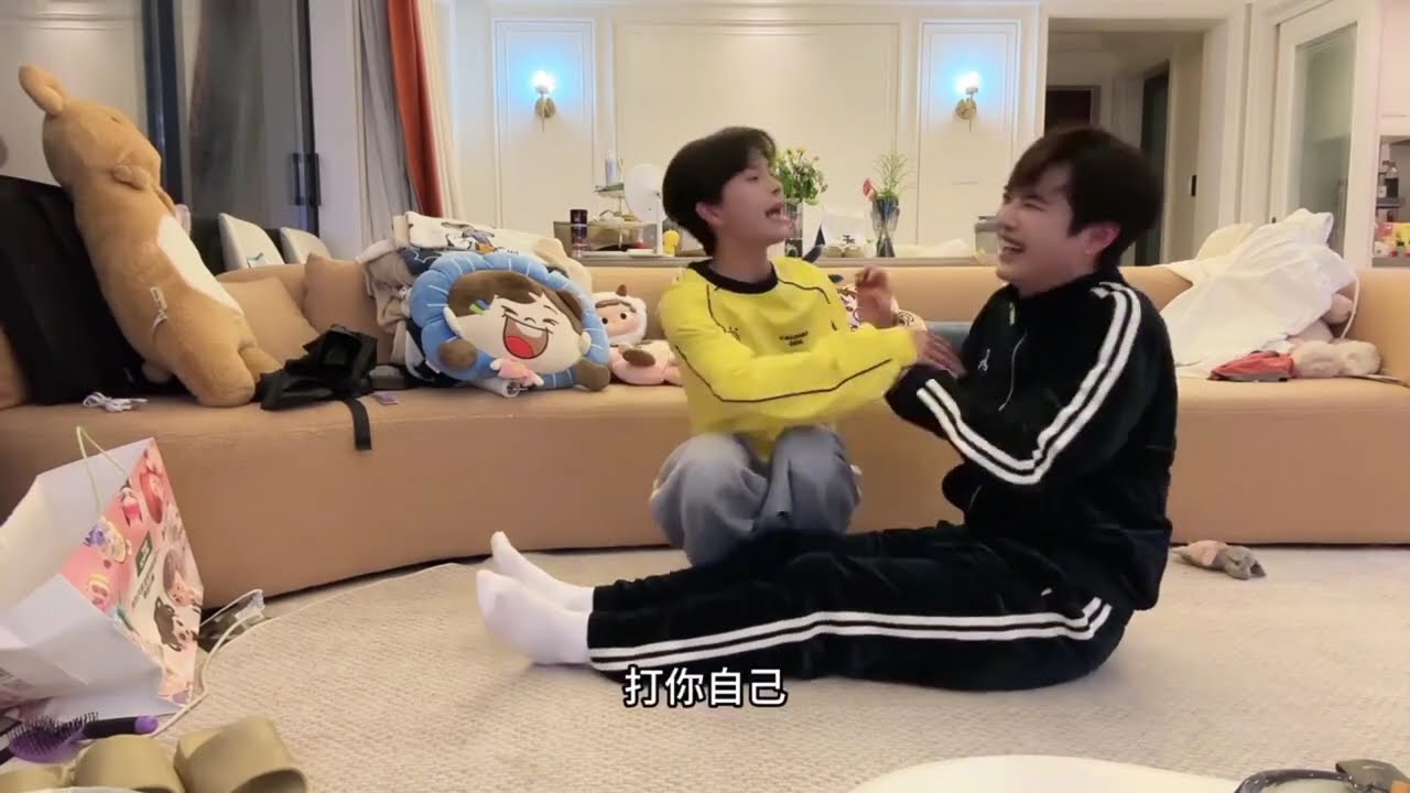 Yoga #challenge Lijiahua & Laijiaxin | Lý Gia Hoa - Lại Giai Tân #love #couple #lgbt #gay #kiss #bl