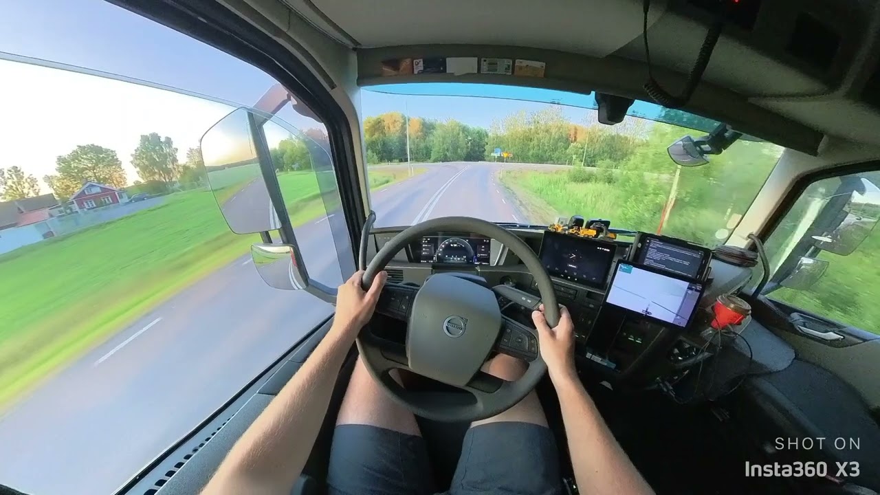 POV Driving Sweden backcountry Volvo FH 2023 transporting Volvo L180H #truckerlife #volvotrucks