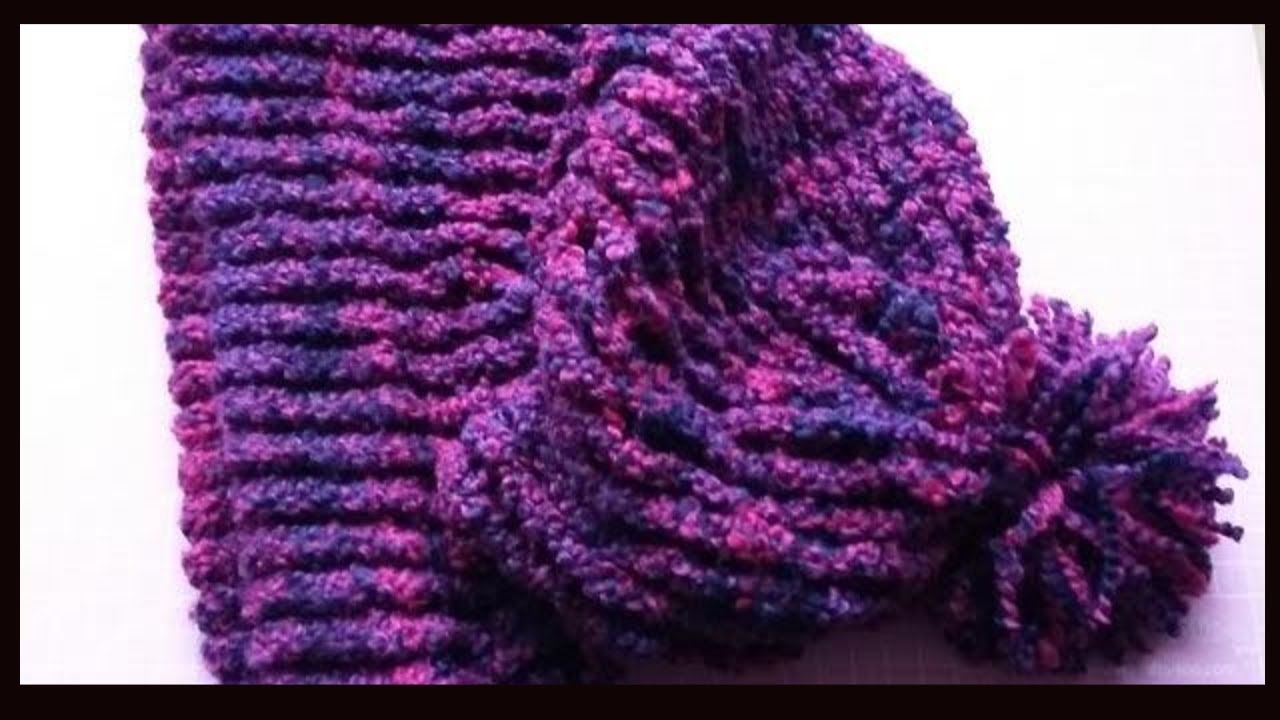 Loom knitting.  Knit a SLOUCHY HAT in an hour (FAST LOOM KNITTING)