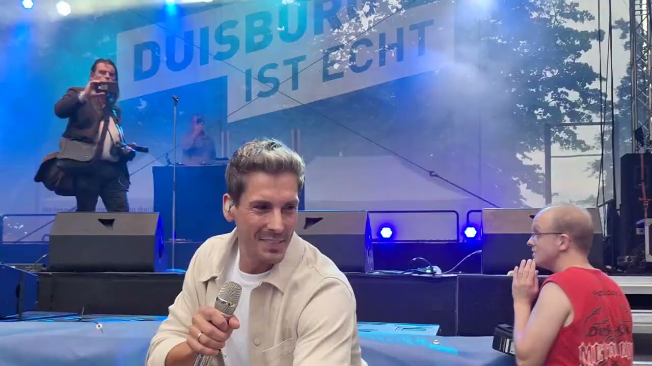Norman Langen in Duisburg Stadt Fest mit dem Song Italienischer Sehnsucht 20.8.20.7.2024