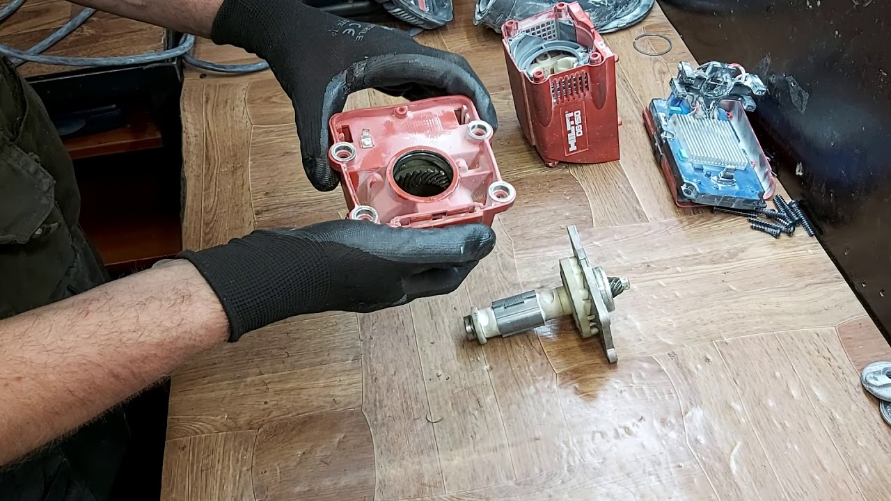 Ремонт шлифовальной машины по бетону HILTI DG150