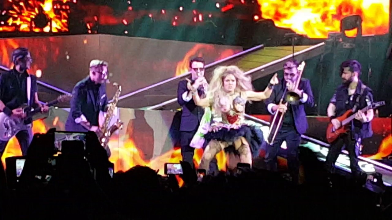 Gloria Trevi VS Alejandra Guzman 